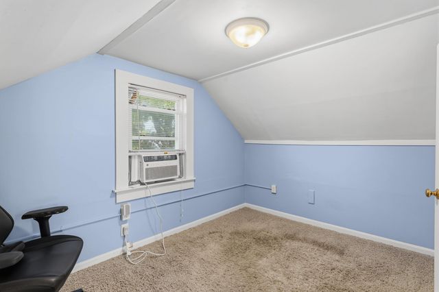 196 Dewey Street, Manchester, NH 03103