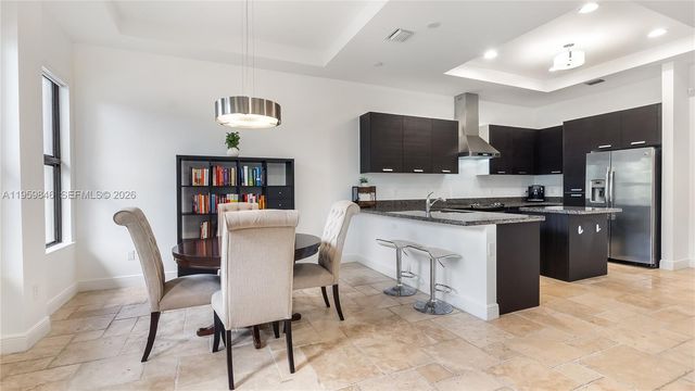 8362 NW 52nd Ter, Doral, FL 33166