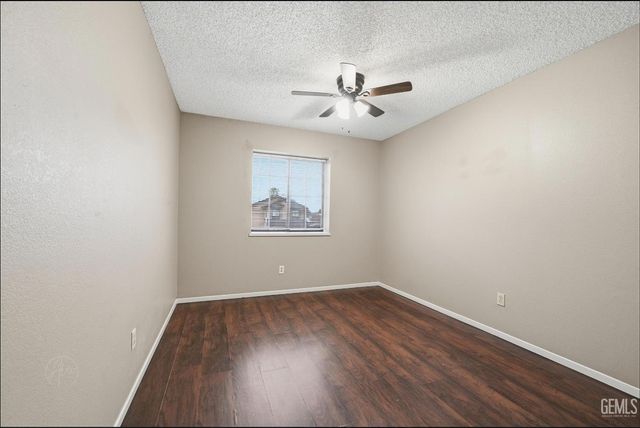 5808 El Camino Avenue, Bakersfield, CA 93313