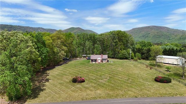 60 Edwin, Cana, VA 24317