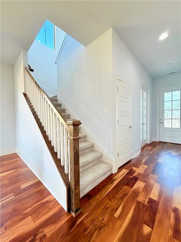 2004 SW Hampton Avenue, Bentonville, AR 72713