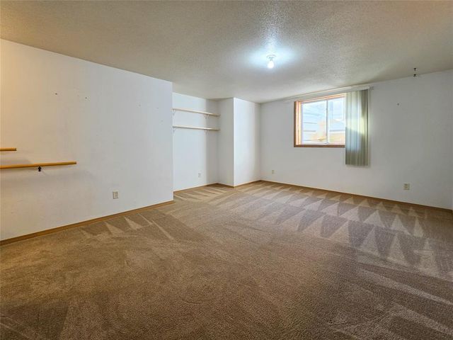 3228 Summerfield Drive, Eau Claire, WI 54701