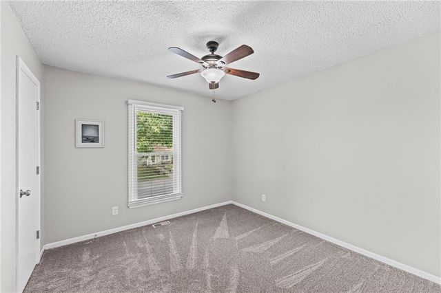 815 Autumn Drive, Belton, MO 64012