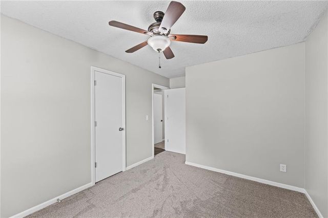 815 Autumn Drive, Belton, MO 64012
