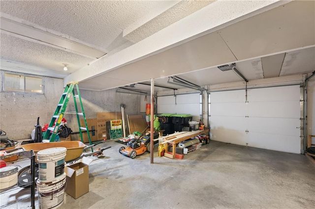 815 Autumn Drive, Belton, MO 64012