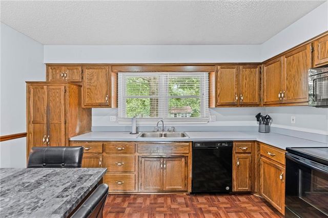 815 Autumn Drive, Belton, MO 64012