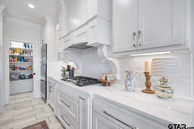 421 Bush Buck Way, Bullard, TX 75757