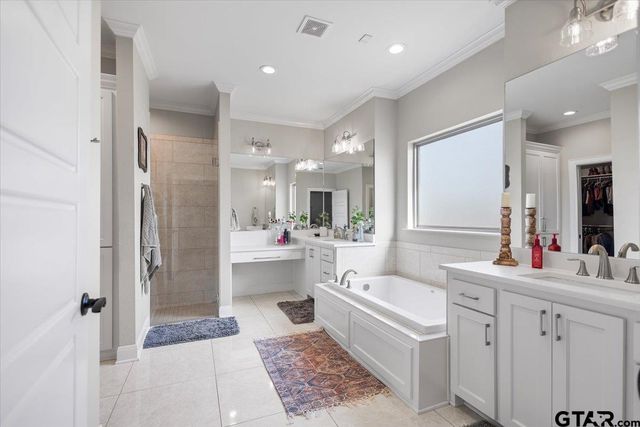 421 Bush Buck Way, Bullard, TX 75757