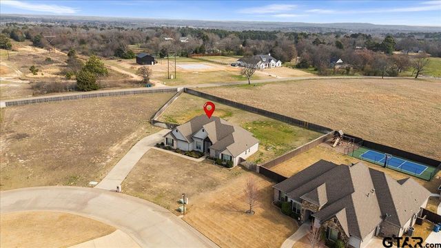 421 Bush Buck Way, Bullard, TX 75757