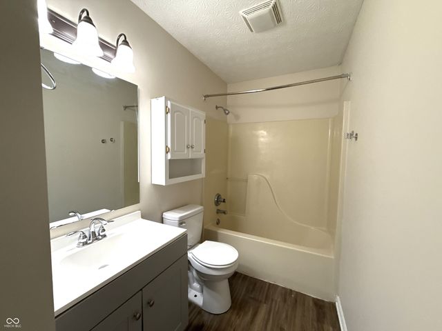 7318 Thornmill Court, Avon, IN 46123