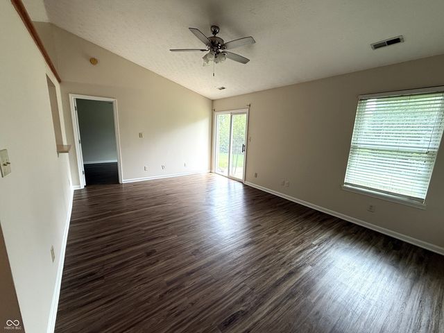 7318 Thornmill Court, Avon, IN 46123