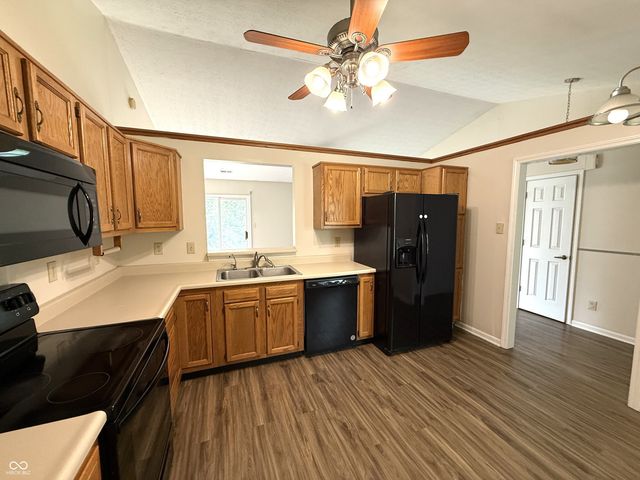 7318 Thornmill Court, Avon, IN 46123