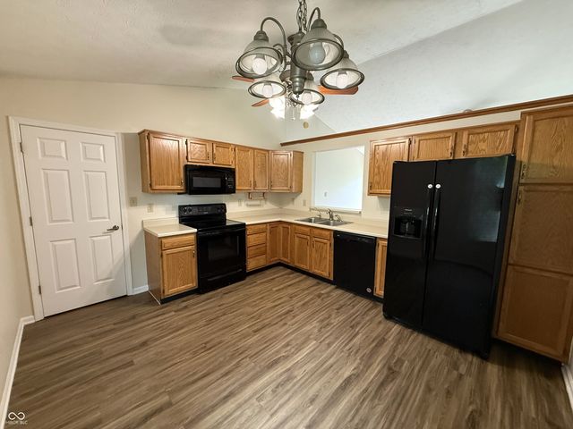 7318 Thornmill Court, Avon, IN 46123