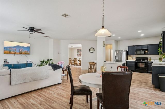 8114 Cooper Mill, San Antonio, TX 78255