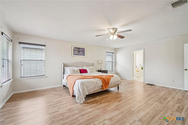 8114 Cooper Mill, San Antonio, TX 78255