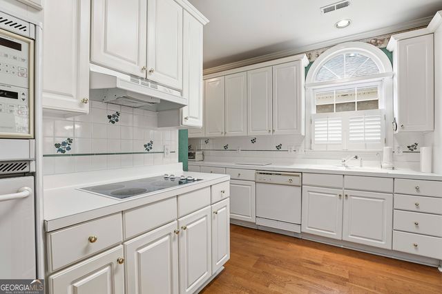 215 Riviera Court, Peachtree City, GA 30269