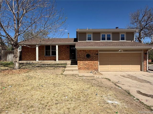 2545 S Eagle Cir, Aurora, CO 80014