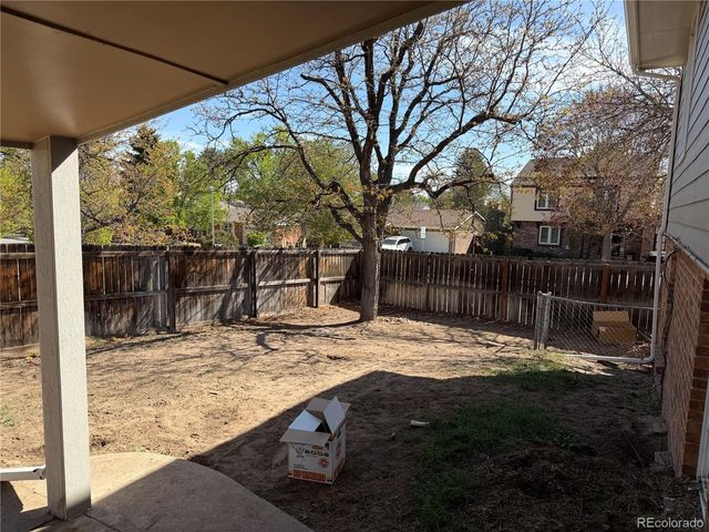 2545 S Eagle Cir, Aurora, CO 80014