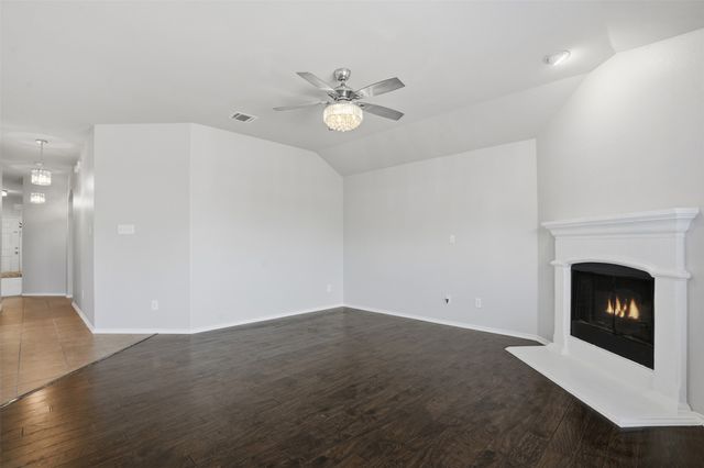 125 Meadow Crest Drive, Princeton, TX 75407