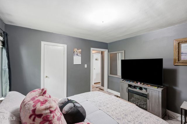 246 Randolph Street, Bristol, VA 24201