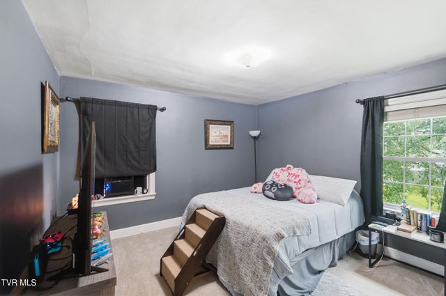 246 Randolph Street, Bristol, VA 24201