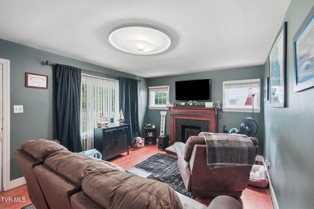 246 Randolph Street, Bristol, VA 24201