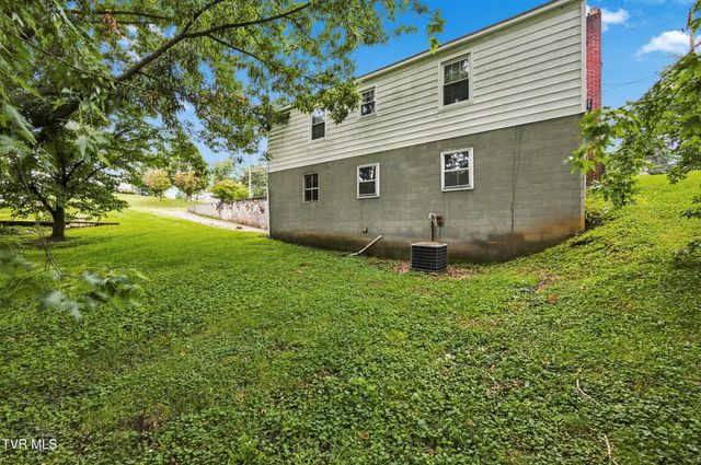 246 Randolph Street, Bristol, VA 24201