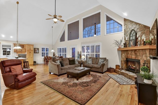 156 Brer Fox Ridge Road, Hiawassee, GA 30546