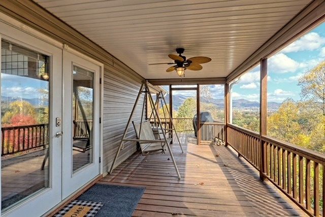 156 Brer Fox Ridge Road, Hiawassee, GA 30546