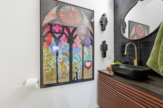 3221 Johns Place, Palm Springs, FL 33461