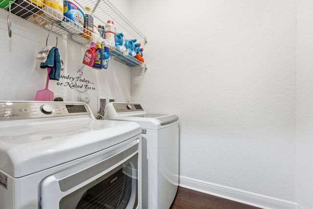 3221 Johns Place, Palm Springs, FL 33461