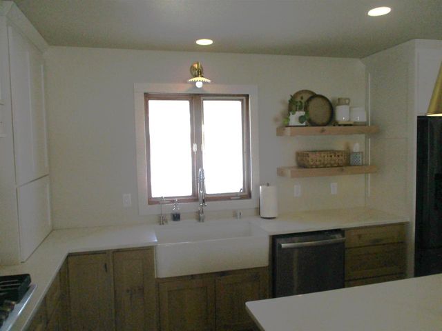 E10056 County C Road, North Freedom, WI 53951