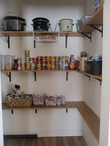 E10056 County C Road, North Freedom, WI 53951