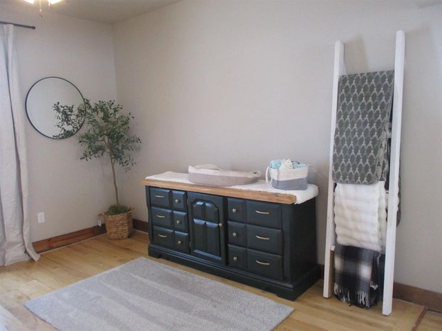 E10056 County C Road, North Freedom, WI 53951