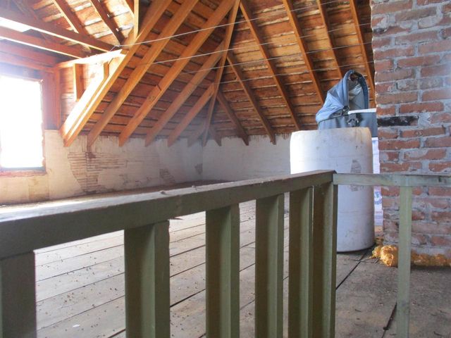 E10056 County C Road, North Freedom, WI 53951