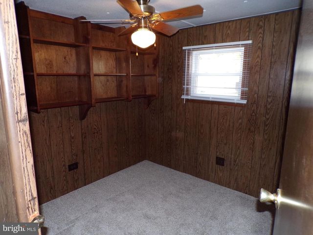 258 S VIEW RD, Fleetwood, PA 19522