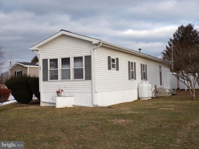258 S VIEW RD, Fleetwood, PA 19522