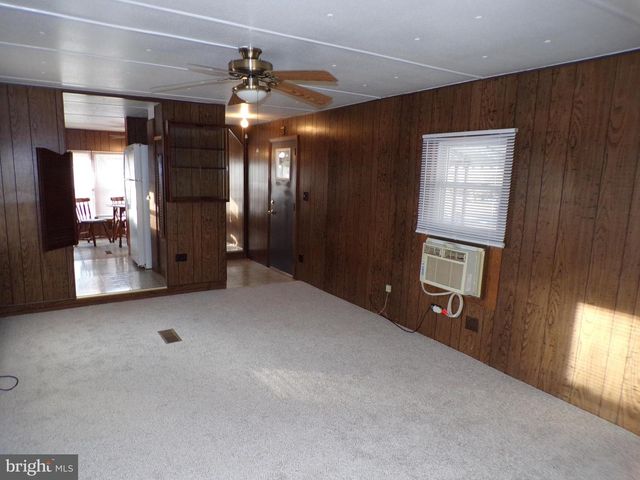 258 S VIEW RD, Fleetwood, PA 19522