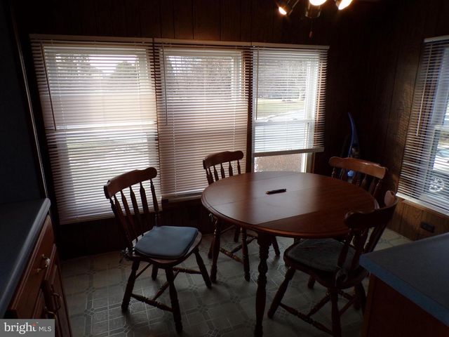 258 S VIEW RD, Fleetwood, PA 19522