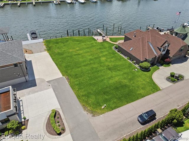 33126 N River Road, Harrison Twp, MI 48045