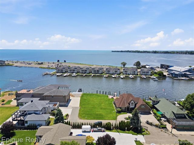 33126 N River Road, Harrison Twp, MI 48045