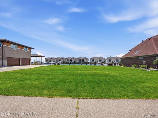 33126 N River Road, Harrison Twp, MI 48045