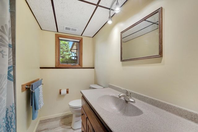 9325 31st Avenue N, New Hope, MN 55427