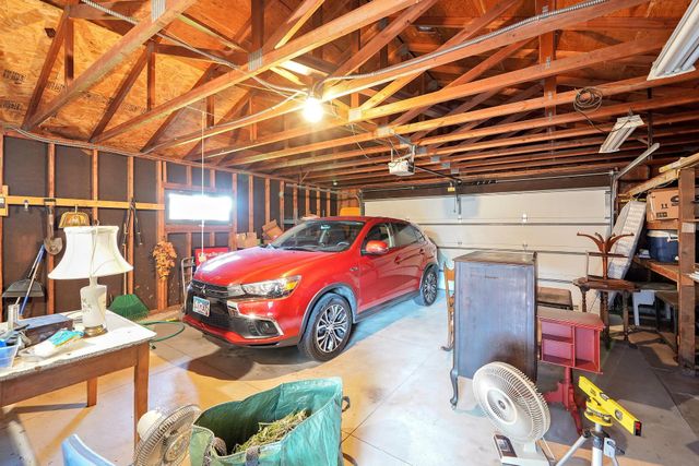9325 31st Avenue N, New Hope, MN 55427