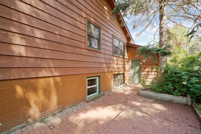 9325 31st Avenue N, New Hope, MN 55427
