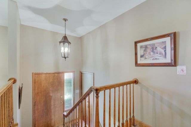 9325 31st Avenue N, New Hope, MN 55427