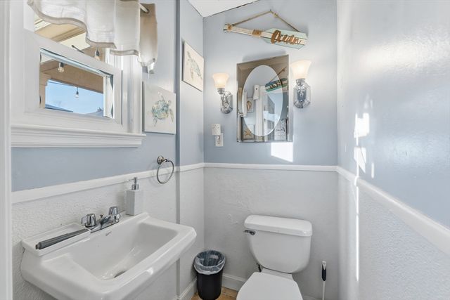 20 Newell Ave, Southbridge, MA 01550