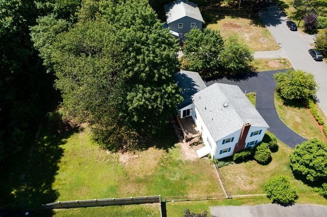 16 Phillip Ave, Burlington, MA 01803
