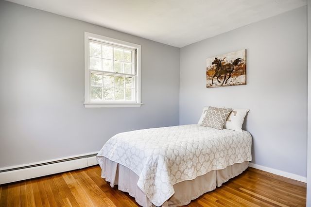 16 Phillip Ave, Burlington, MA 01803