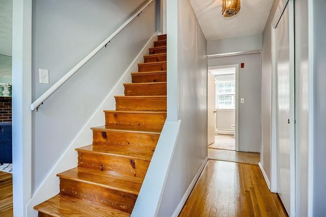 16 Phillip Ave, Burlington, MA 01803